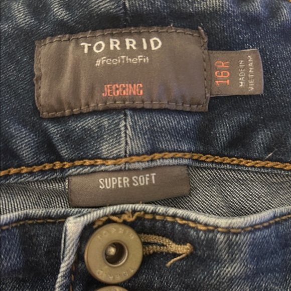 Torrid Dark Blue Ankle Jeans - Picture 4 of 4